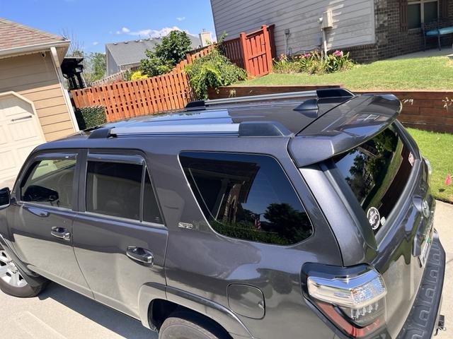 Photo of 2021 Gray Toyota 4Runner
