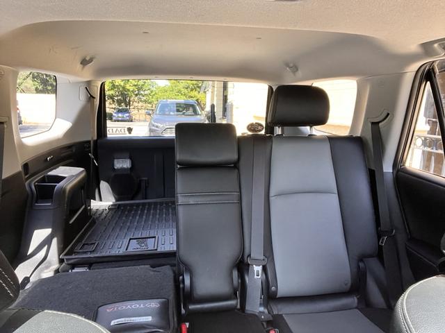 Photo of 2021 Gray Toyota 4Runner