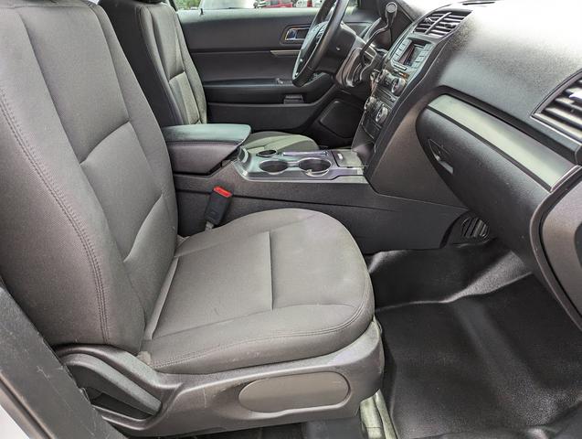 Photo of 2016 White Ford Utility Police Interceptor