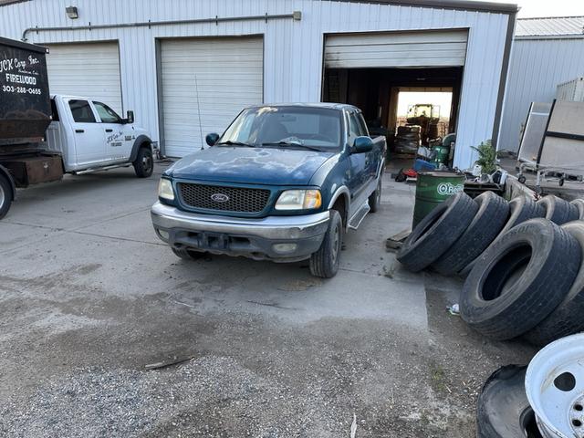 Photo of 2000 Green Ford F-150