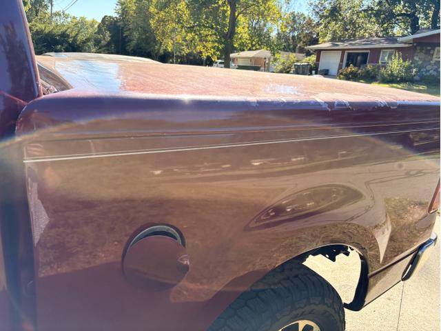 Photo of 2004 Red Ford F-150