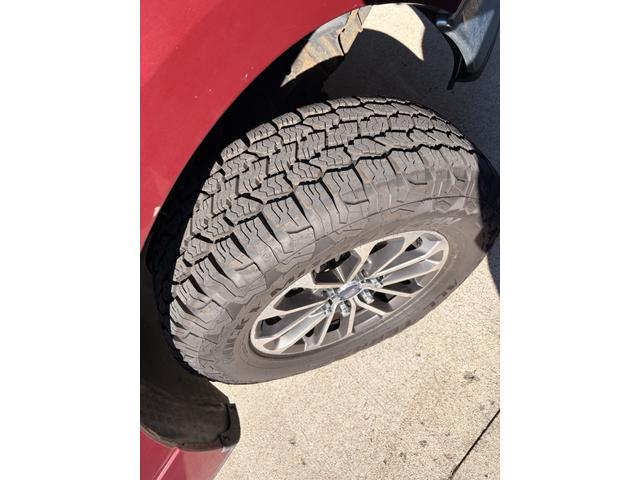 Photo of 2004 Red Ford F-150