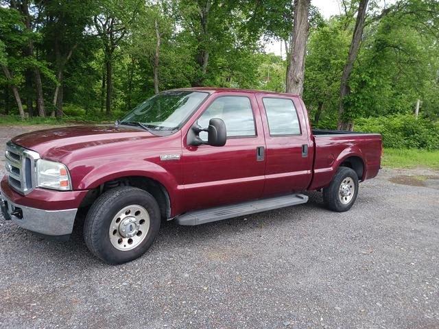Photo of 2006 Red Ford F-250