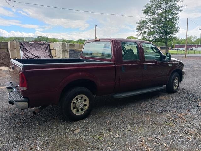Photo of 2006 Red Ford F-250