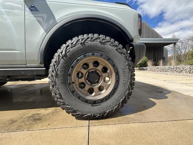 Photo of 2022 Gray Ford Bronco