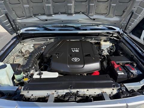 Photo of 2008 Silver Toyota FJ Cruiser