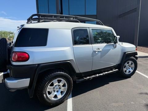 Photo of 2008 Silver Toyota FJ Cruiser