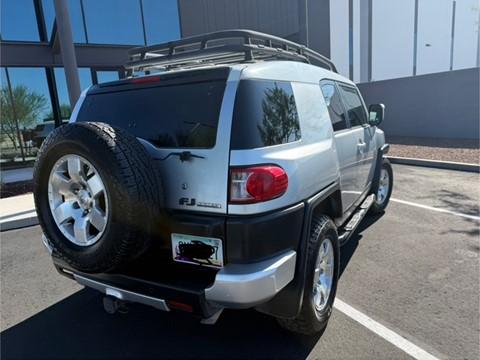 Photo of 2008 Silver Toyota FJ Cruiser