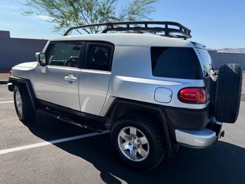 Photo of 2008 Silver Toyota FJ Cruiser