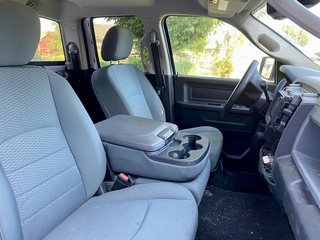 Photo of 2014 White RAM 1500
