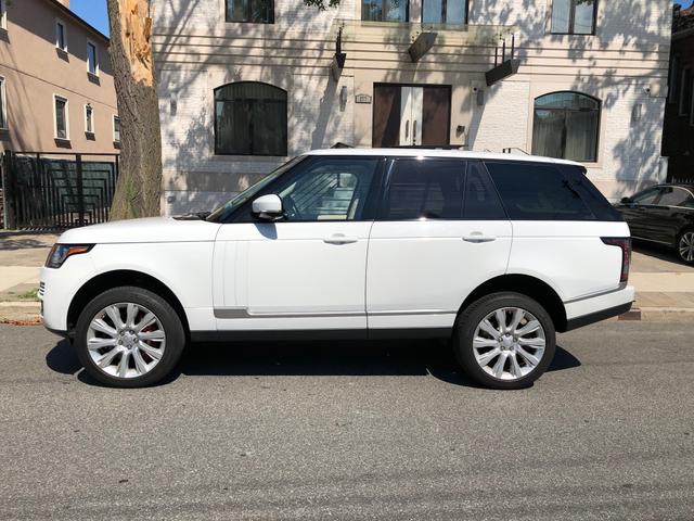 Photo of 2013 White Land Rover Range Rover
