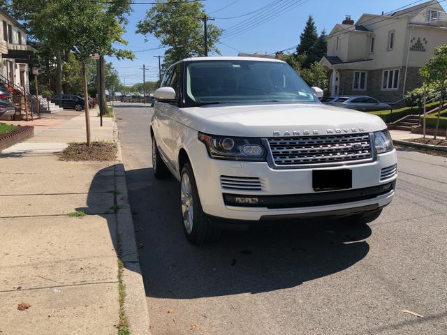 Photo of 2013 White Land Rover Range Rover