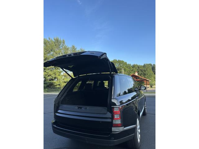 Photo of 2016 Black Land Rover Range Rover