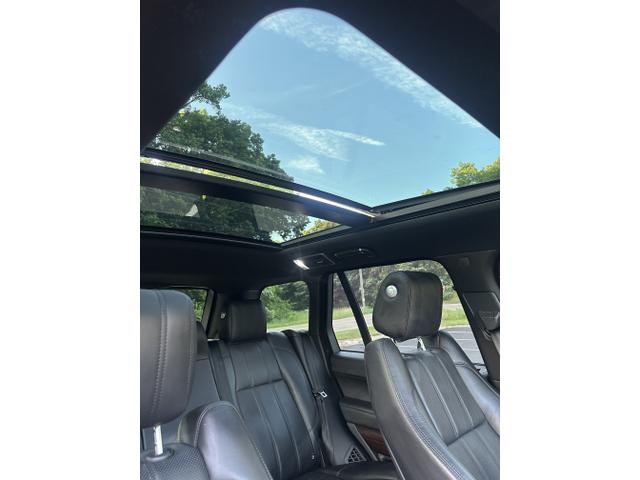 Photo of 2016 Black Land Rover Range Rover