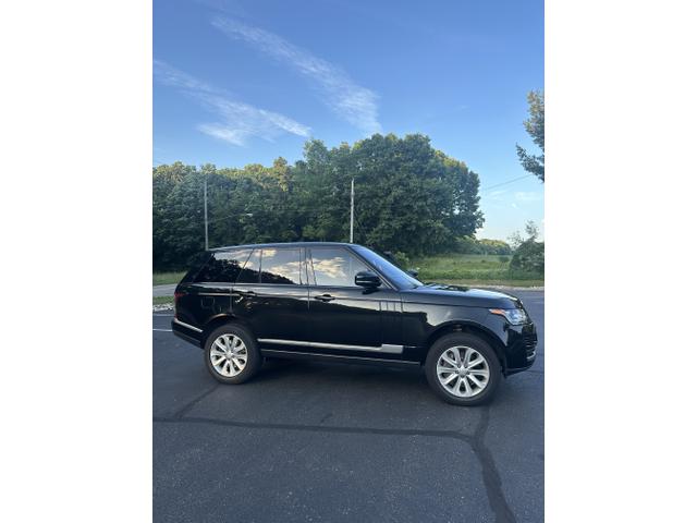 Photo of 2016 Black Land Rover Range Rover