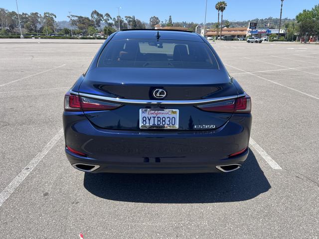 Photo of 2022 Blue Lexus ES 350