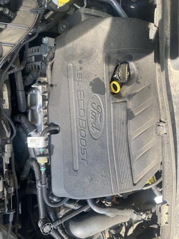 Photo of 2018 Gray Ford Escape