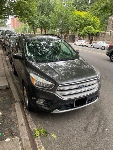 Photo of 2018 Gray Ford Escape