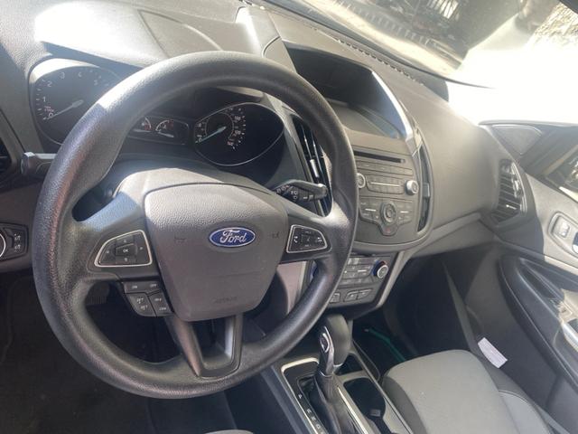 Photo of 2018 Gray Ford Escape