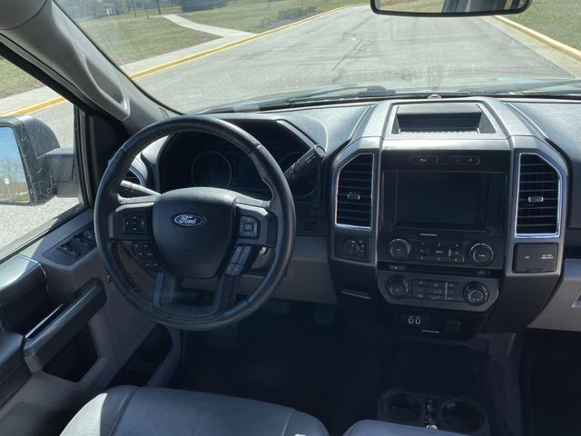 Photo of 2016 Gray Ford F-150