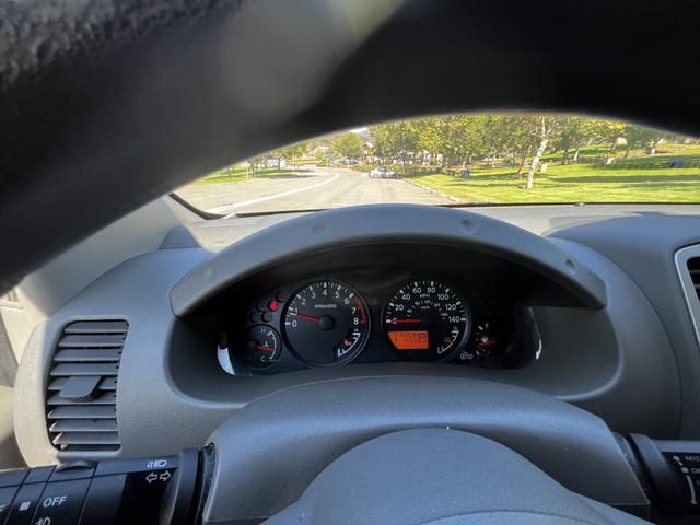 Photo of 2014 Silver Nissan Frontier