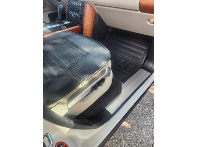 Photo of 2008 Beige Land Rover Range Rover