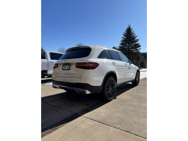 Photo of 2017 White Mercedes-Benz GLC 300