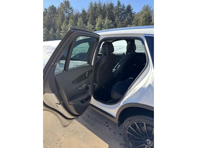 Photo of 2017 White Mercedes-Benz GLC 300