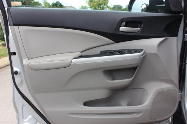 Photo of 2013 Silver Honda CR-V