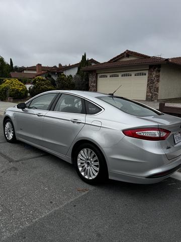 Photo of 2014 Silver Ford Fusion Energi