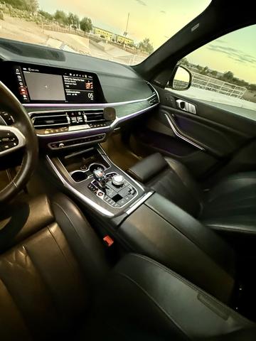 Photo of 2019 White BMW X7