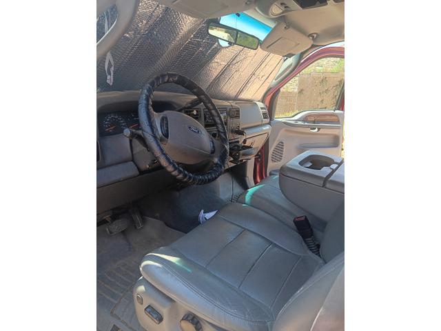 Photo of 2003 Red Ford F-250