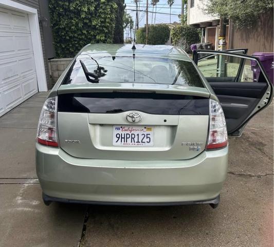 Photo of 2009 Green Toyota Prius