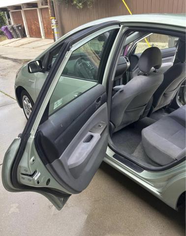 Photo of 2009 Green Toyota Prius