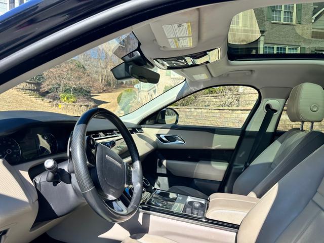Photo of 2018 Black Land Rover Range Rover Velar