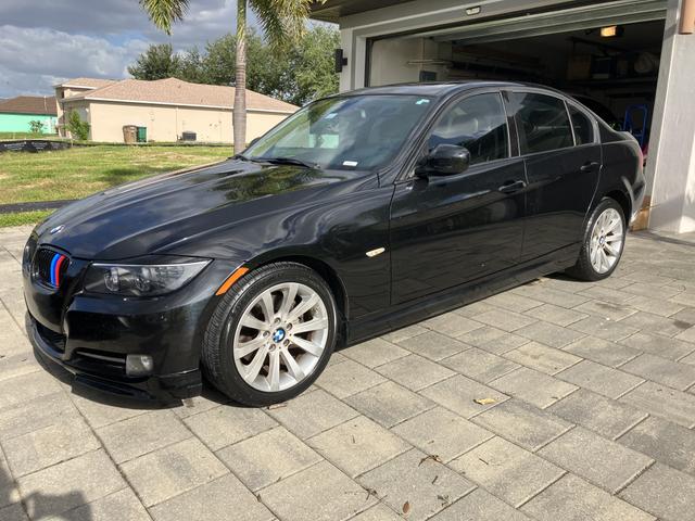 Photo of 2011 Black BMW 328