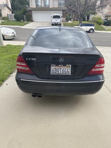 Photo of 2007 Black Mercedes-Benz C-Class