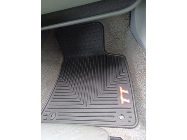 Photo of 2001 Black Audi TT