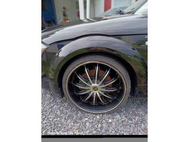 Photo of 2001 Black Audi TT