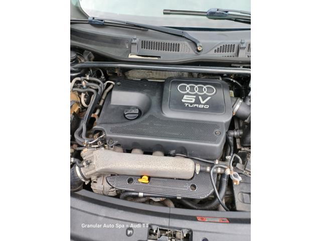 Photo of 2001 Black Audi TT