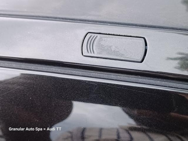 Photo of 2001 Black Audi TT