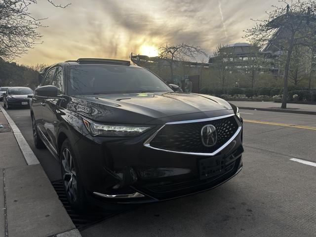Photo of 2022 Black Acura MDX