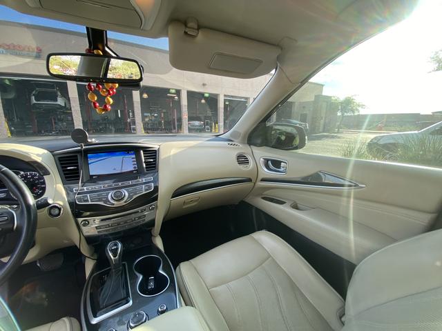 Photo of 2019 Black INFINITI QX60