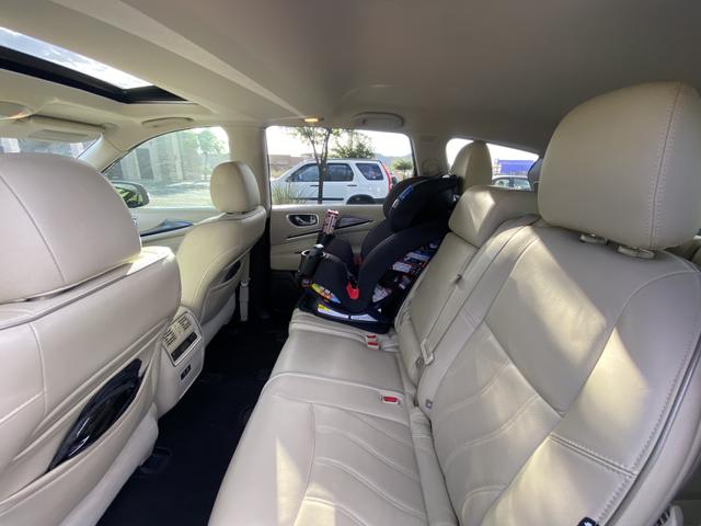 Photo of 2019 Black INFINITI QX60