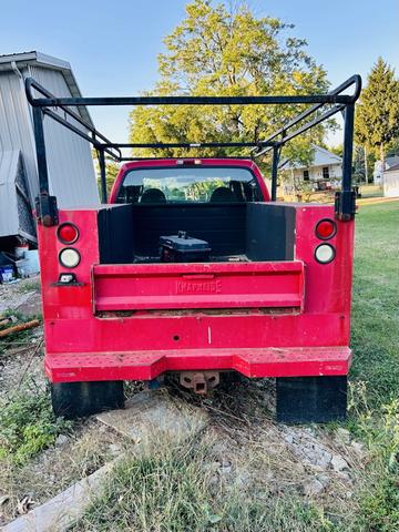 Photo of 2004 Red Ford F-250