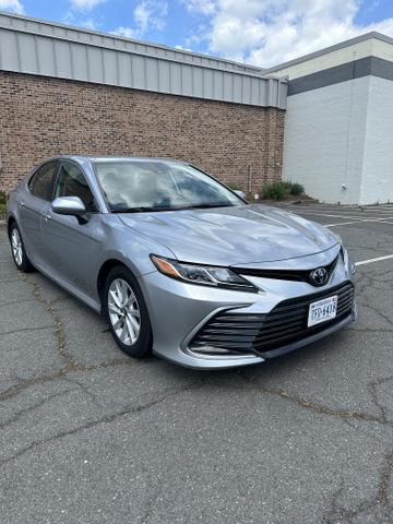 Photo of 2021 Silver Toyota Camry