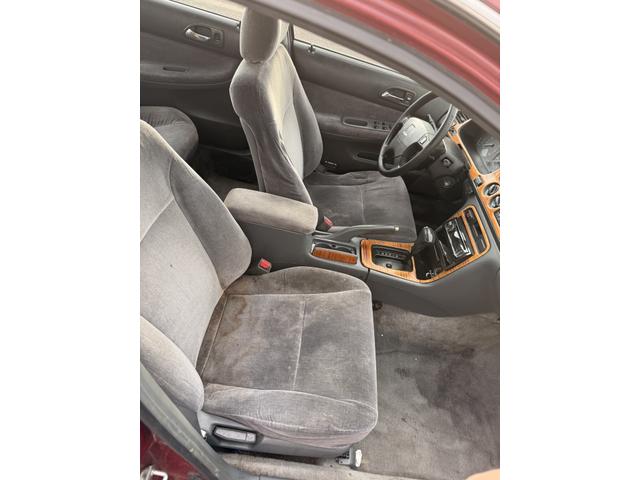 Photo of 1994 Red Honda Accord