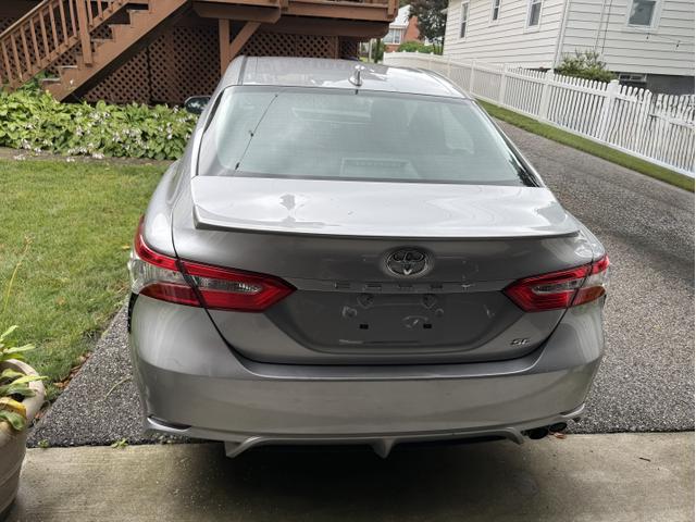 Photo of 2019 Gray Toyota Camry