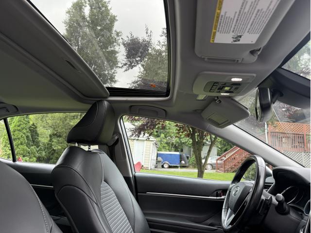 Photo of 2019 Gray Toyota Camry