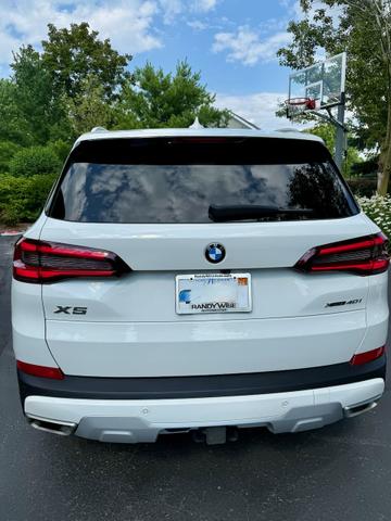 Photo of 2023 White BMW X5